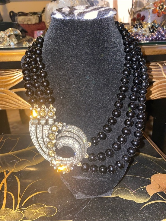 Heidi Daus Jewelry - Heidi Daus Elegant Black Beaded Statement Necklace with Swarovski Crystal Accent